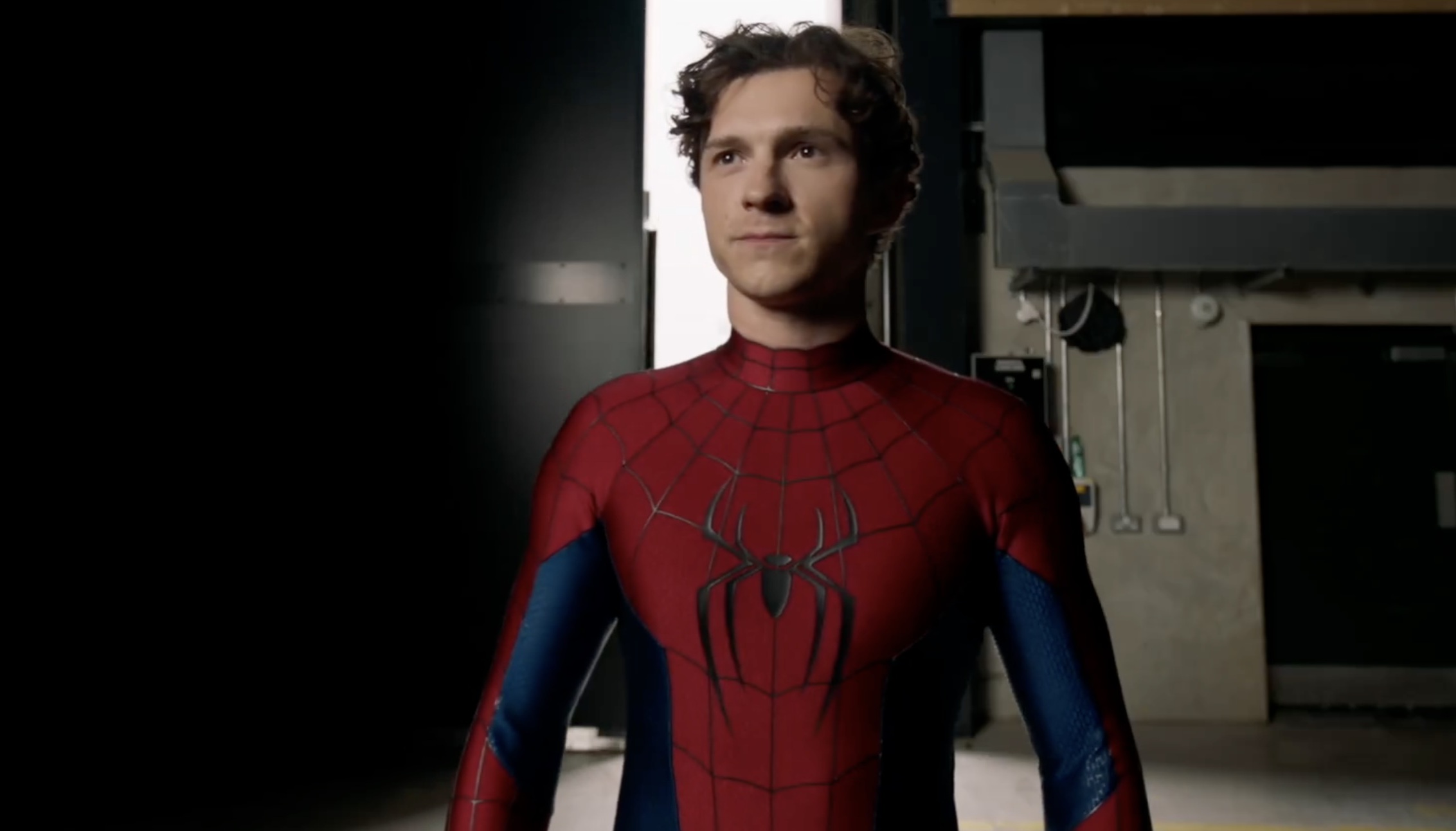 Alami Kecelakaan saat Syuting Spider-Man, Tom Holland Dilarikan ke Rumah Sakit