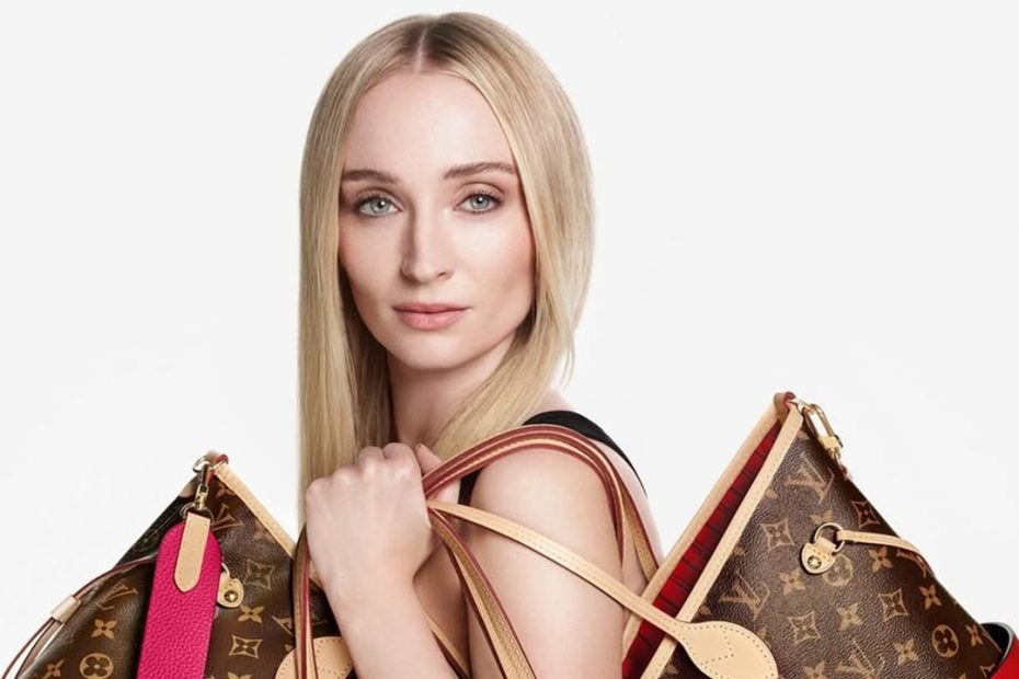 Sophie Turner Sebut Shah Rukh Khan GOAT dan Ungkap Kekaguman pada Deepika Padukone